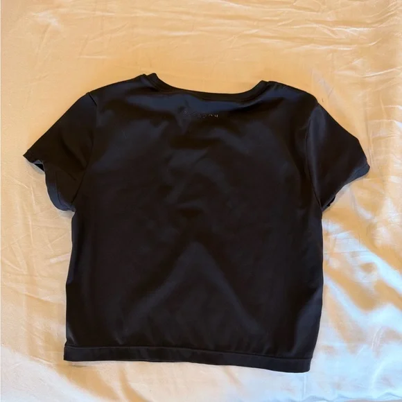 Paragon Cropped Top - Picture 2 of 2